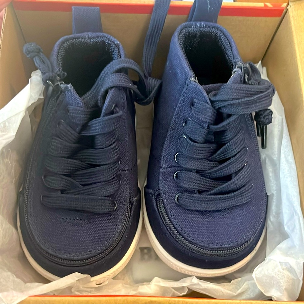 Billy classic DR high top Navy 6 XW NEVER WORN